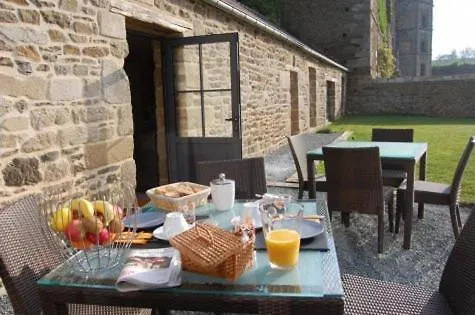 Maison D'Hotes & Gites Domaine De La Garaye 0*, Dinan